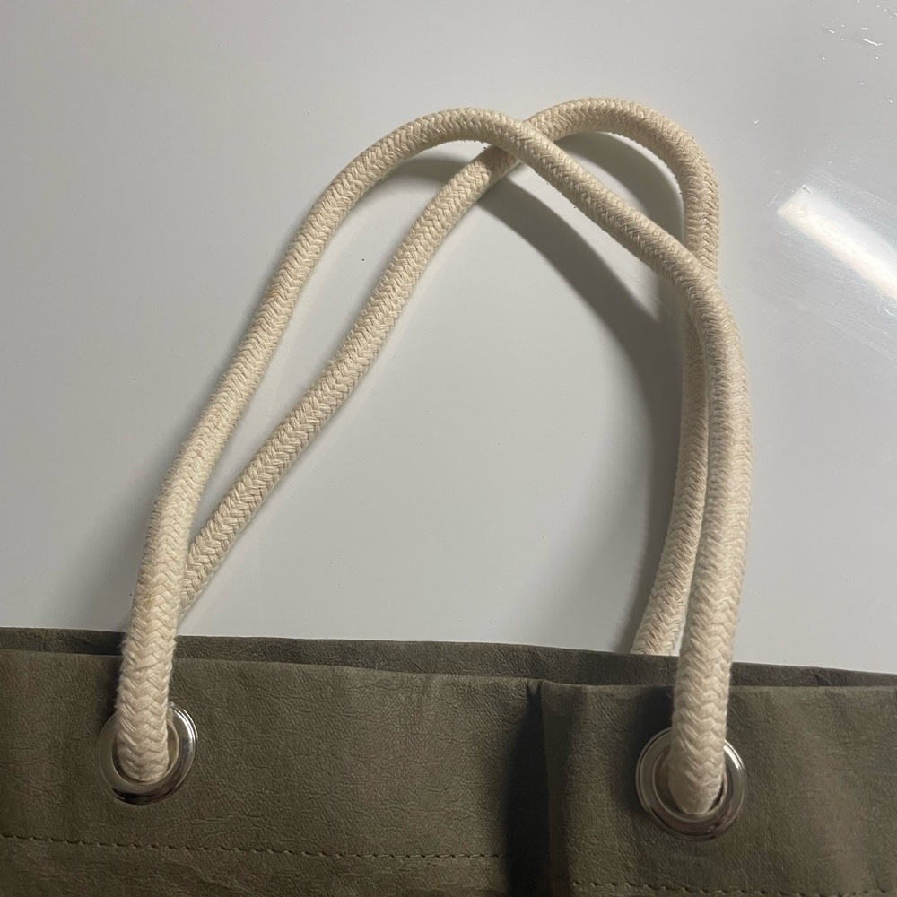 Out Of The Woods Bag - Picture 3 of 4